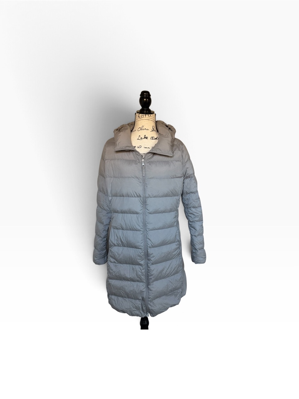 Uniqlo Ultralight Gray Down Long Puffer Women’s Cabincore Activewear Coat Size L